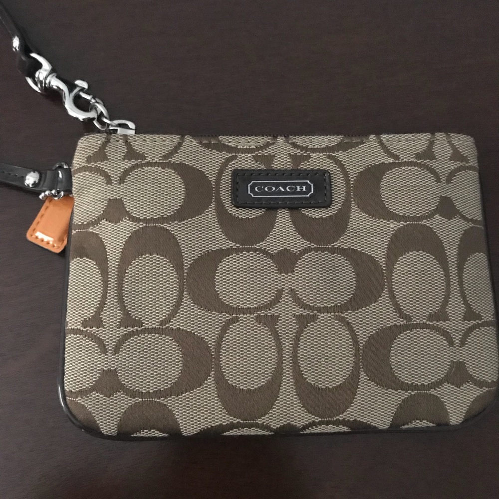 NWOT coach wristlet! Moving sale